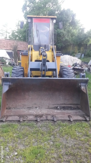 Buldoexcavator XCMG  de 9.3T - imagine 7