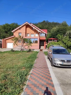 Vila Șerbănești P+E1+M (zona Piazzeta Titanic Granit)