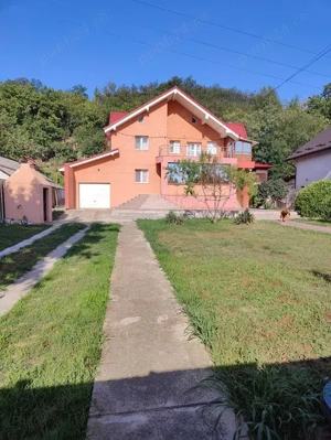 Vila Șerbănești P+E1+M (zona Piazzeta Titanic Granit) - imagine 5