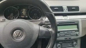 Vând Volskswagen Passat an 2011 1.6 TDI - imagine 2