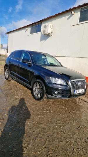 Vând Audi Q5 2.0,an 2011