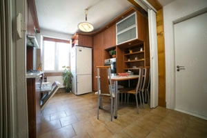 Inchiriez apartam ultracentral(Libelula)- 3 camere, centrala proprie - imagine 3