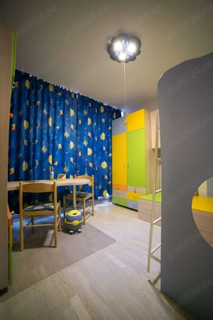 Inchiriez apartam ultracentral(Libelula)- 3 camere, centrala proprie - imagine 7