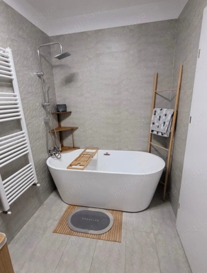 Apartament 2 camere semidecomandat zona Eroilor  - imagine 7