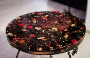 Măsuță cafea din lemn și rășină - UNICAT