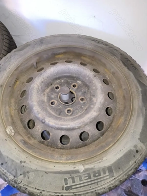 Set cauciucuri iarna Pirelli 205/55 R16 cu jenti si capace - imagine 3