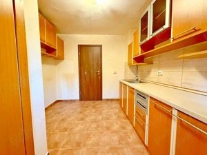 Soarelui - apartament cu 3 camere - imagine 13