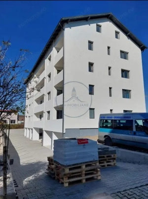 Ansambul Rezidential Bloc nou Zona Independentei - imagine 2