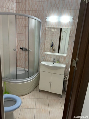 ap.cu o camera de închiriat 