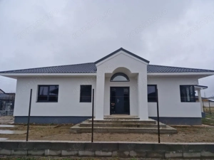 Casă modernă  confortabilă, în Mocira, perfectă pentru familie