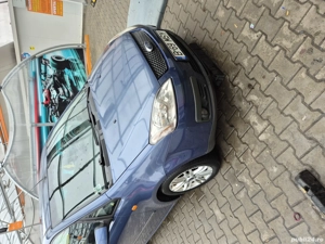Vand autoturism Ford C Max an fabricatie2006 km267000 cauciucuri iarna vara cu  genti pret 1800 euro - imagine 2