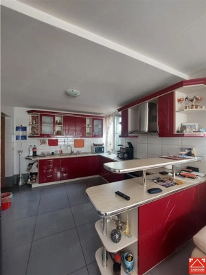 Casa cu 10 camere pentru pensiune sau locuit - imagine 4