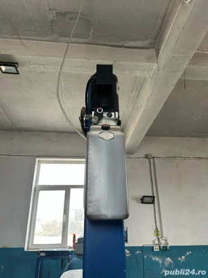 Elevator 2 coloane 4000Kg 