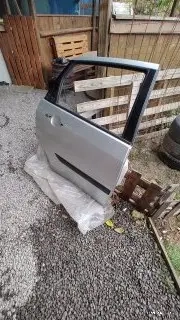 Portiera Ford Focus M1 Berlina - imagine 2