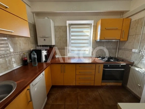 Apartament decomandat renovat complet 2 camere 51 mpu 2 balcoane Sibiu - imagine 14