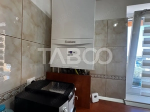 Apartament decomandat renovat complet 2 camere 51 mpu 2 balcoane Sibiu - imagine 15