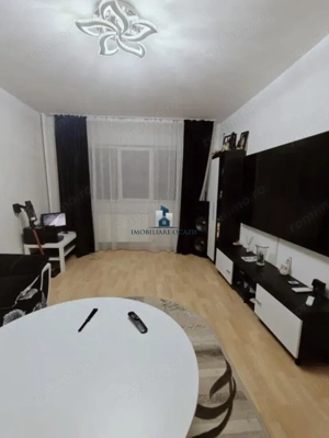 Vanzare Apartament 3 Camere Decomandat Aparatorii Patriei-Al.Tomesti - imagine 2