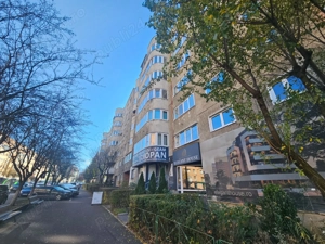 Apartament 2 camere, renovat total, pe str. Toamnei, in Centrul Civic