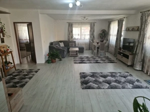 Închiriere casă P+M, mobilată și utilată, situată în Târgu Jiu, strada Șișești