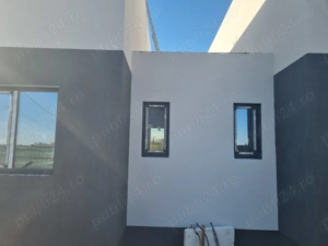 Duplex cu Perete Dublu, Proiect Modern - imagine 5