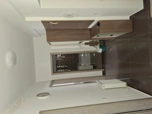 Vand apartament 2 camere.