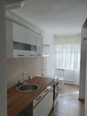 Vand garsoniera Trivale, etaj 2 4, renovata integral - imagine 2