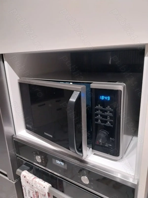 Cuptor microunde Samsung 
