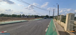 Loc de casa 525mp zona Aradul Nou langa Pescarie