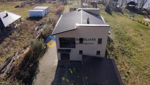 Casa si teren langa lacul Pangarati , mobilata si utilata - imagine 2