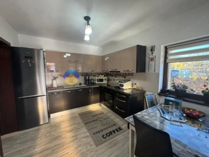 Casa si teren langa lacul Pangarati , mobilata si utilata - imagine 8