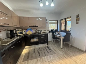 Casa si teren langa lacul Pangarati , mobilata si utilata - imagine 7