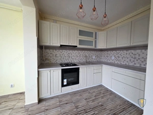 Apartament cu 3 camere de vânzare – Zona BMW, Florești