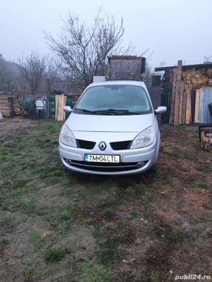 Vânzarea renault scenic2