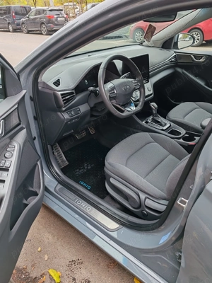 Vand Hyundai Ioniq Hybrid Plug-in 2021 - imagine 7