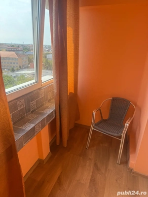 Proprietar inchiriez apartament doua camere
