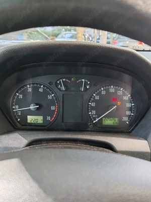 Vând Skoda fabia