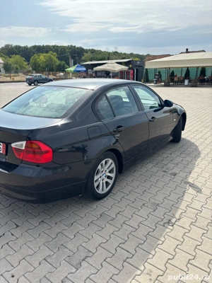 BMW Seria 3 318d E90 - imagine 4