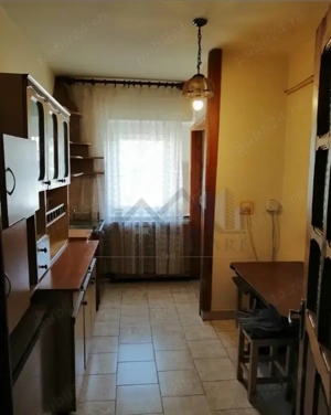 Chirie pentru o camera in apartament de trei camere zona Arcu - Gara - exclus agentie - imagine 6