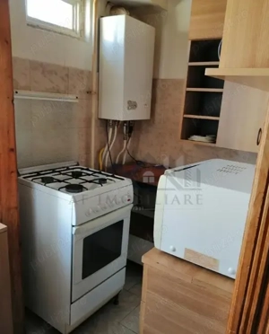 Chirie pentru o camera in apartament de trei camere zona Arcu - Gara - exclus agentie - imagine 7
