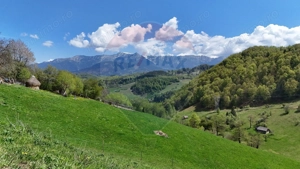 Peisaj spectaculos | Utilități ITeren intravilan Moieciu I Comision 0%