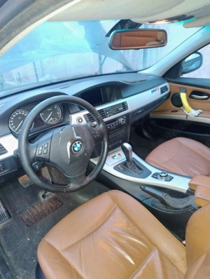 Dezmembrez BMW e91 320d - imagine 5