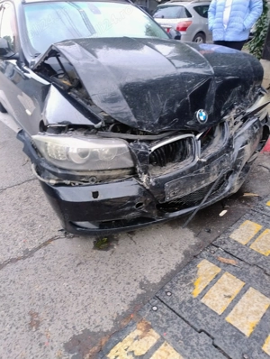 Dezmembrez BMW e91 320d - imagine 10