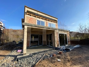 Casa P+E semifinisata cu panouri solare si pompa de caldura zona Roata Faget - imagine 4