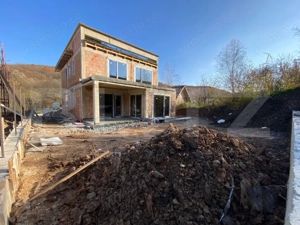 Casa P+E semifinisata cu panouri solare si pompa de caldura zona Roata Faget - imagine 5
