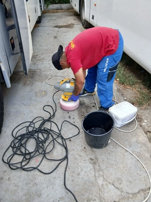 Angajam Muncitori cu permis cat. B - imagine 4