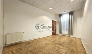 Apartament central cu potential investitional - imagine 2