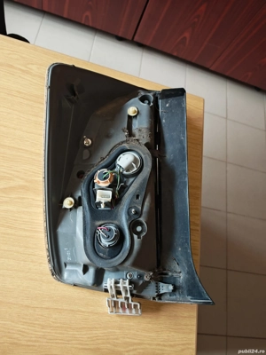 Lampa spate dreapta toyota prius 3  - imagine 4