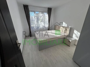Apartament 3 camere de inchiriat , Decomandat, Craiter - imagine 14