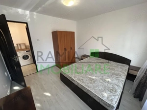 Apartament 3 camere de inchiriat , Decomandat, Craiter - imagine 9