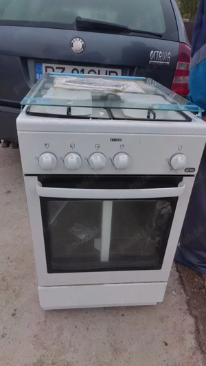 Vând aragaz zanussi - imagine 3